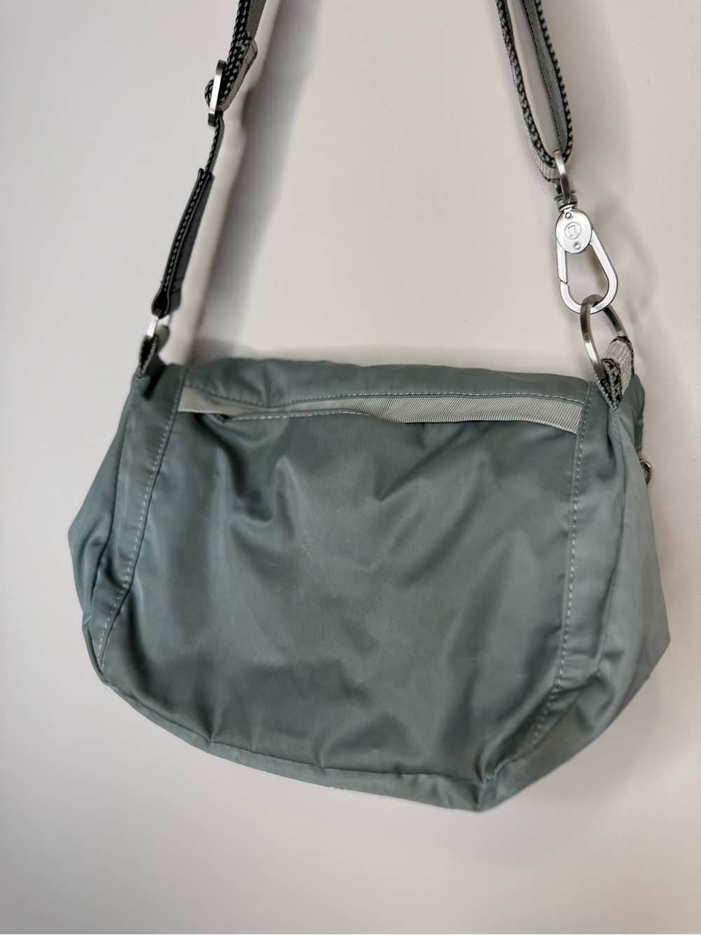 Lululemon Sage Green Crossbody Bag athletica - Picture 10 of 11
